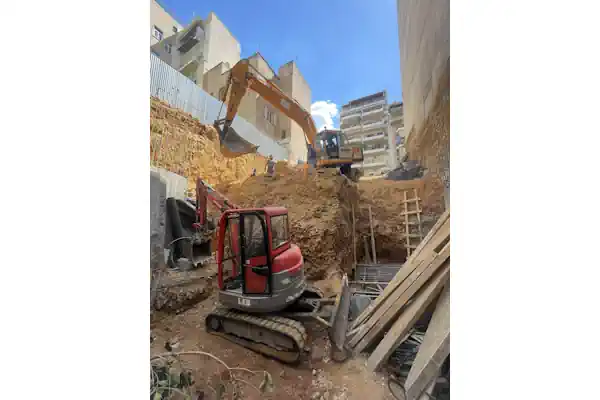 Εκσκαφή Ντουλάπια