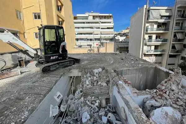 Γκρεμίσματα Αθήνα
